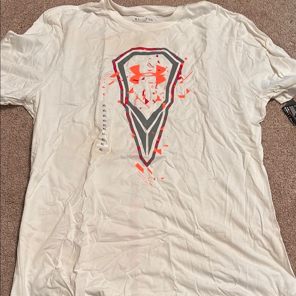 Brand New Under Armour Men's White Graphic T-Shirt